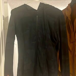 Lululemon define jacket. Soft nulu material. Dark camo. Size 10
